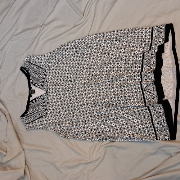 💥2/$10💥Women's sleeveless top size xl - Picture 1 of 2